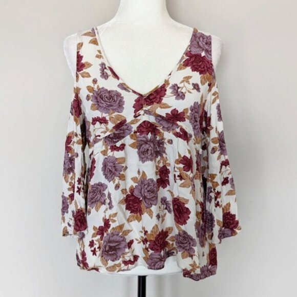 American Eagle cold shoulder floral blouse - Picture 2 of 9